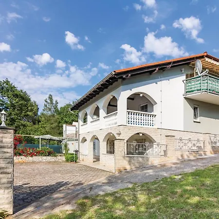 3 Bedroom Beautiful In *