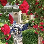 3 Bedroom Awesome In Apartman